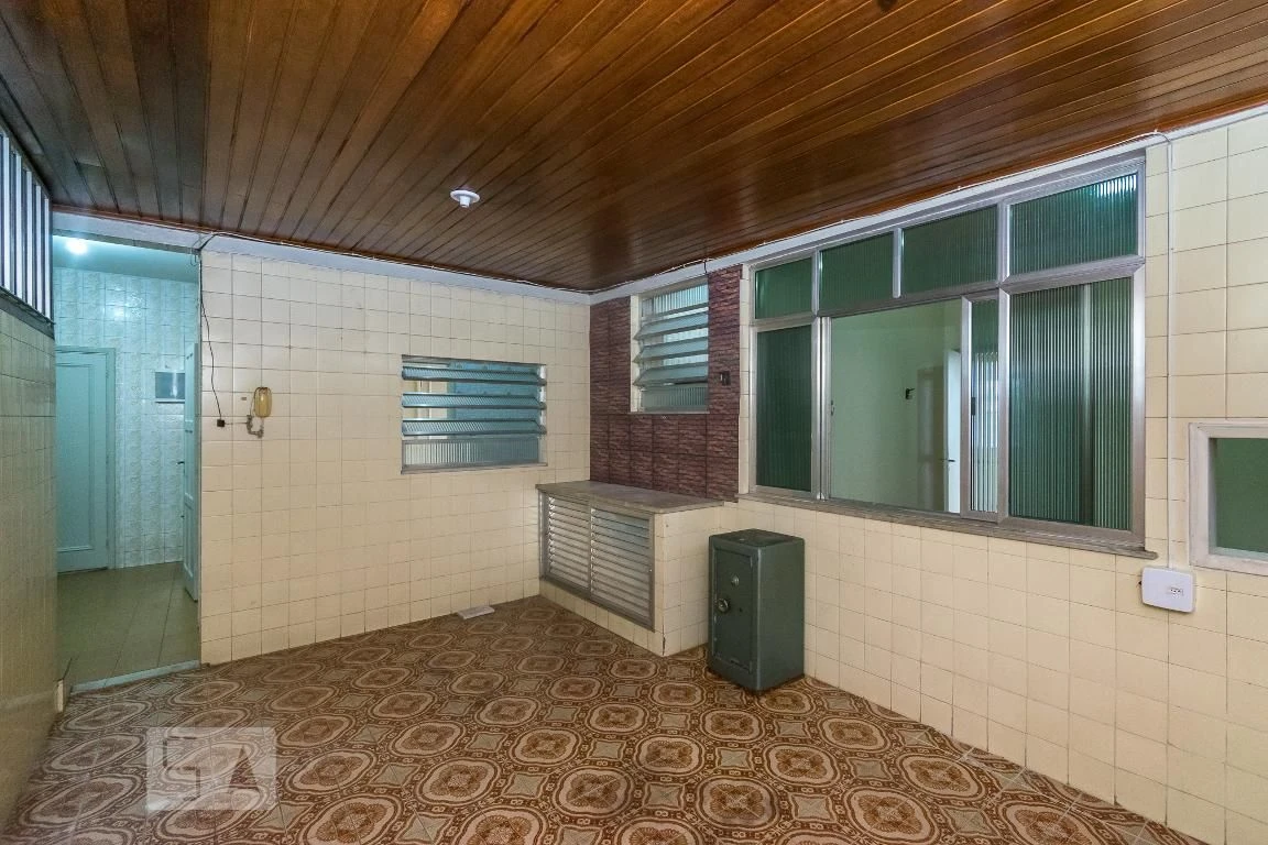 Орендна квартира з 4 спальнями та без паркування — photo 5