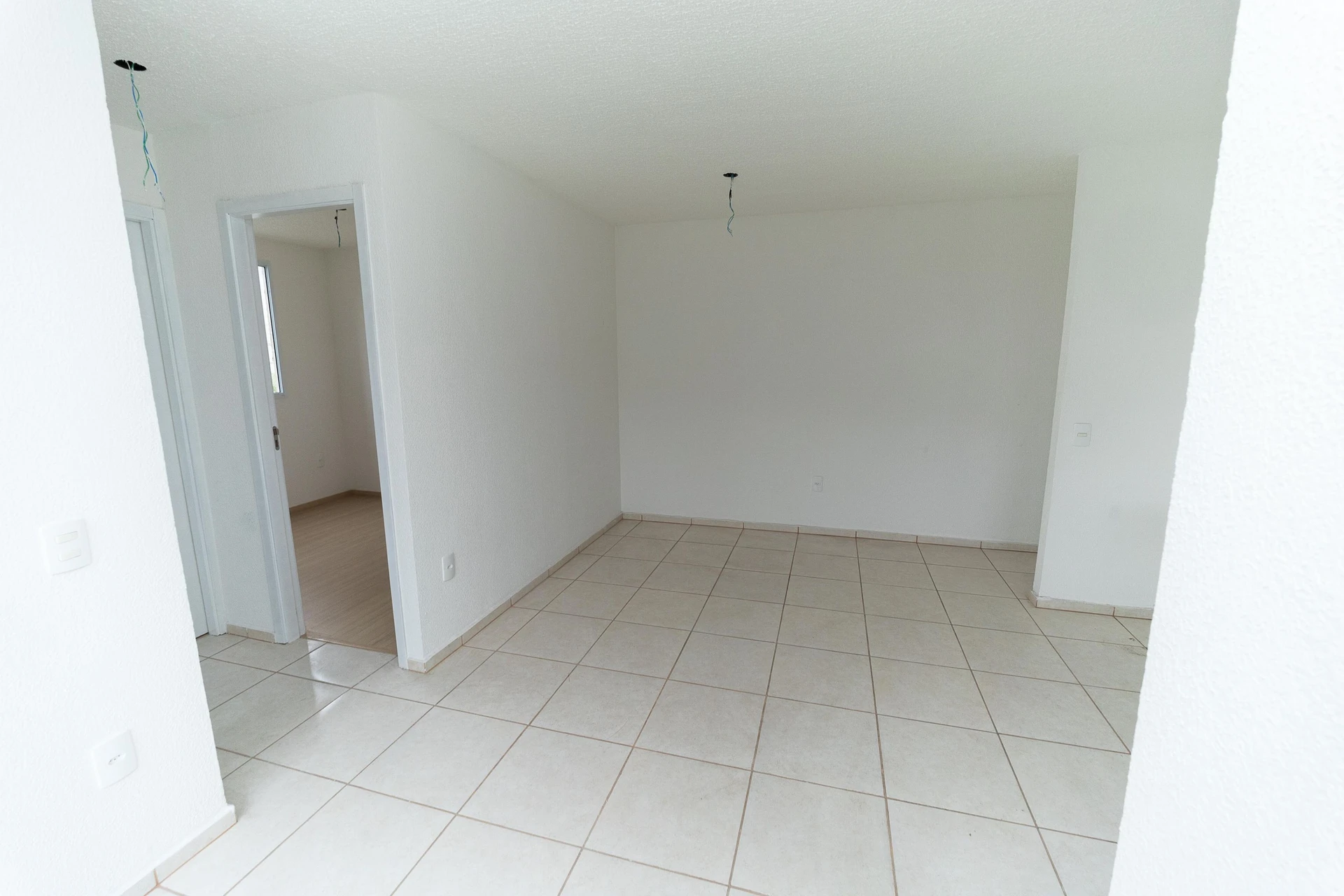 Apartamento de 2 quartos em condomínio com piscina — photo 21
