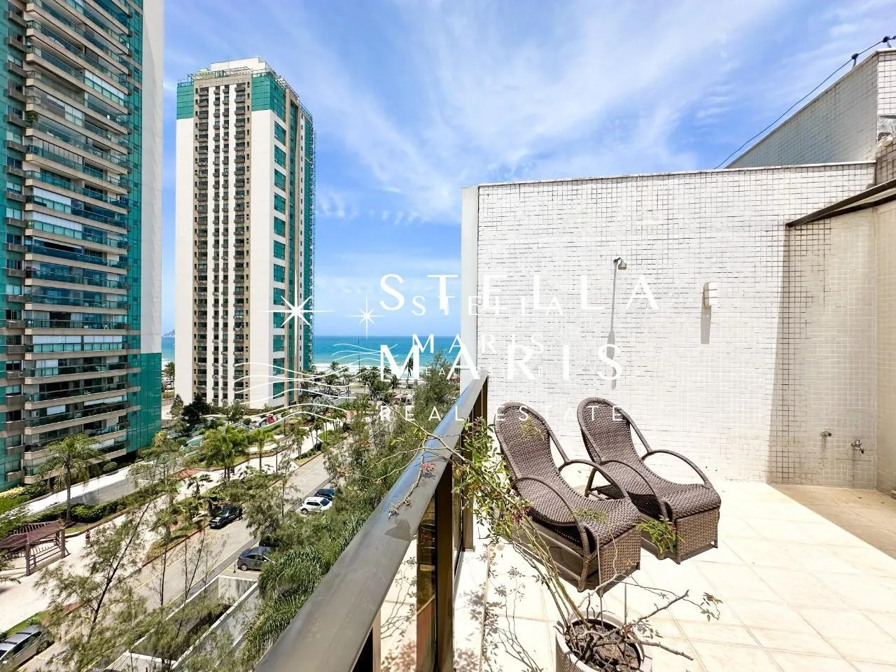 Furnished apartment with 3 bedrooms and a balcony — photo 20