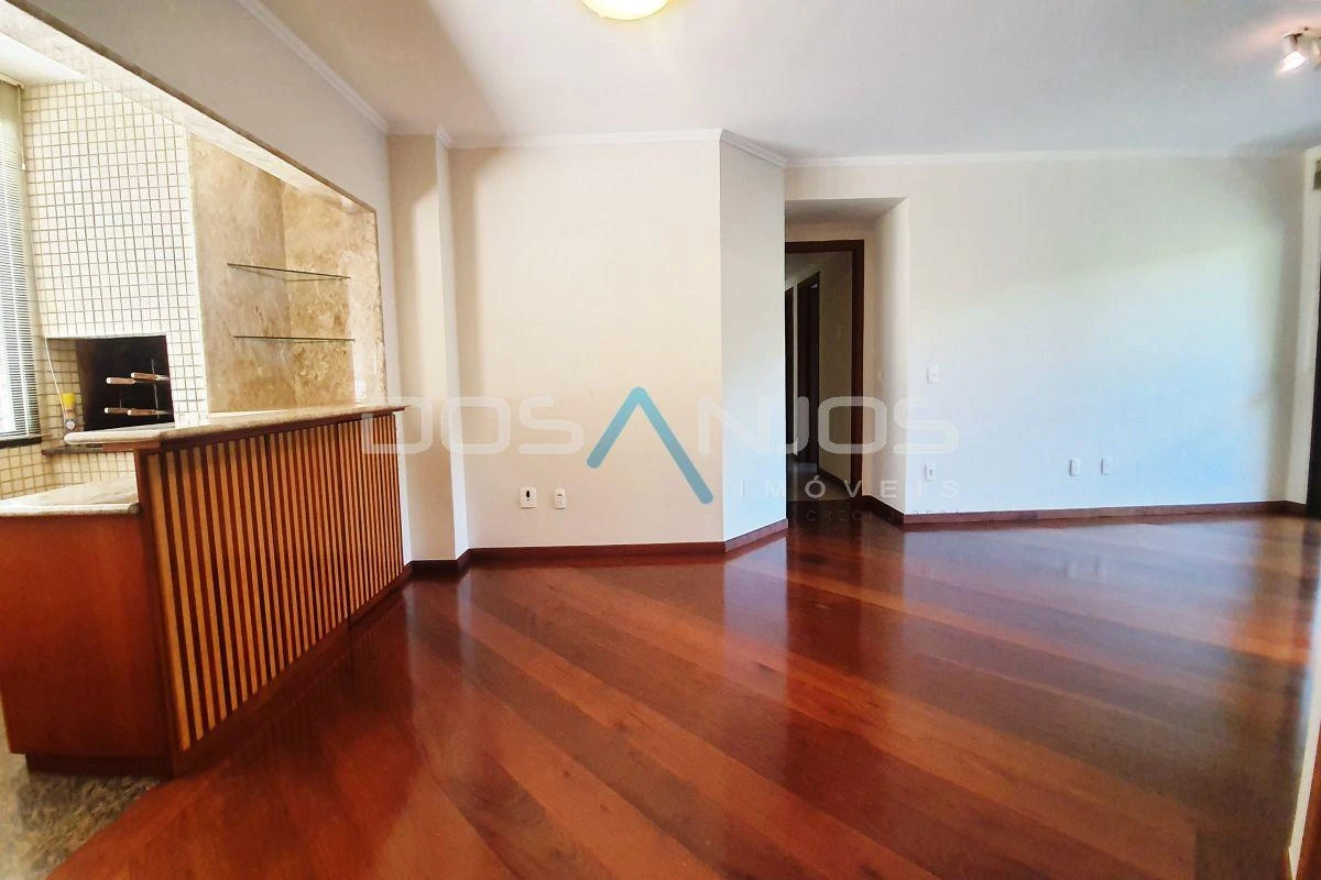 Furnished apartment with 4 bedrooms and 270 m² — photo 20