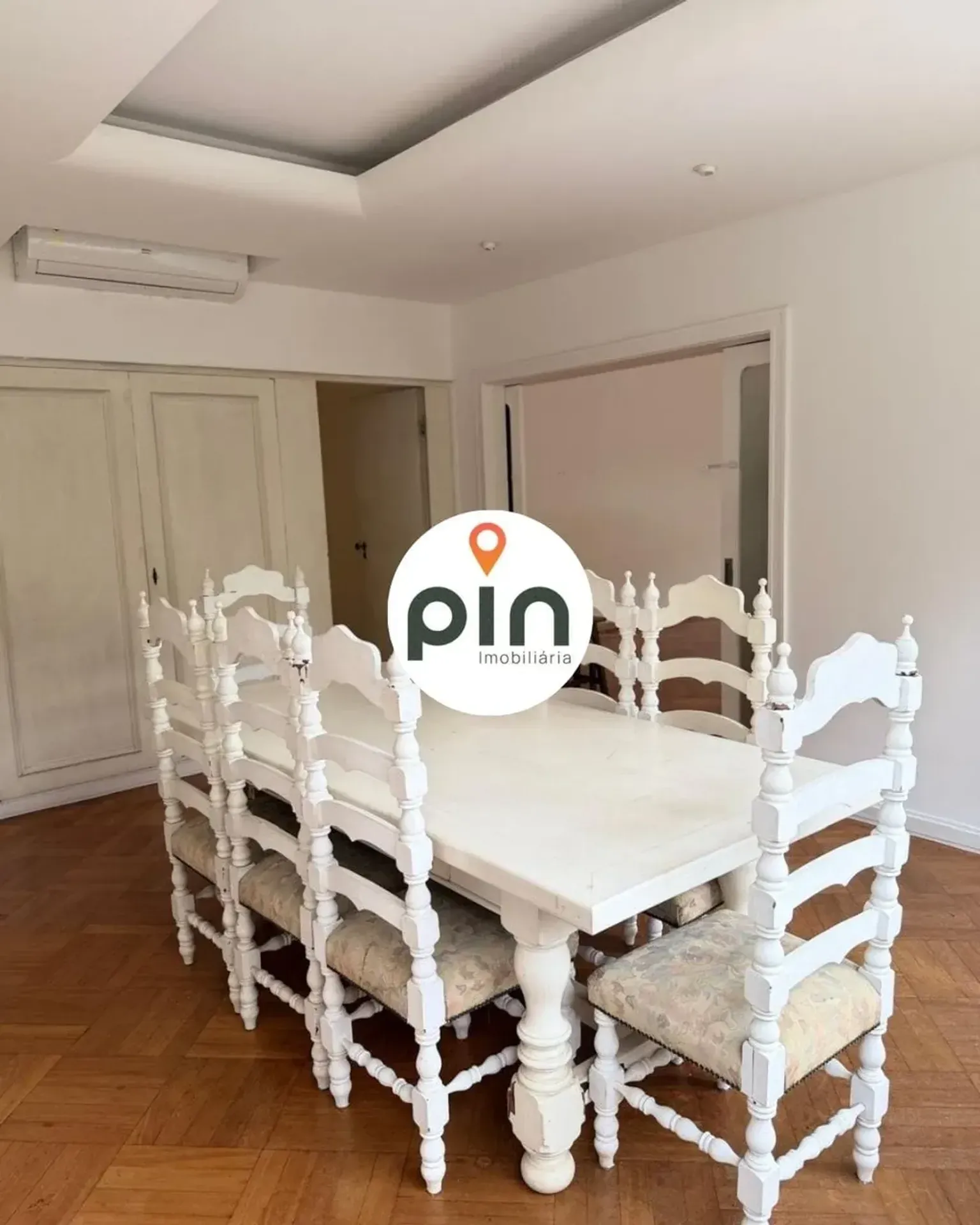 Apartamento para locação com 4 quartos e piso de madeira — photo 32