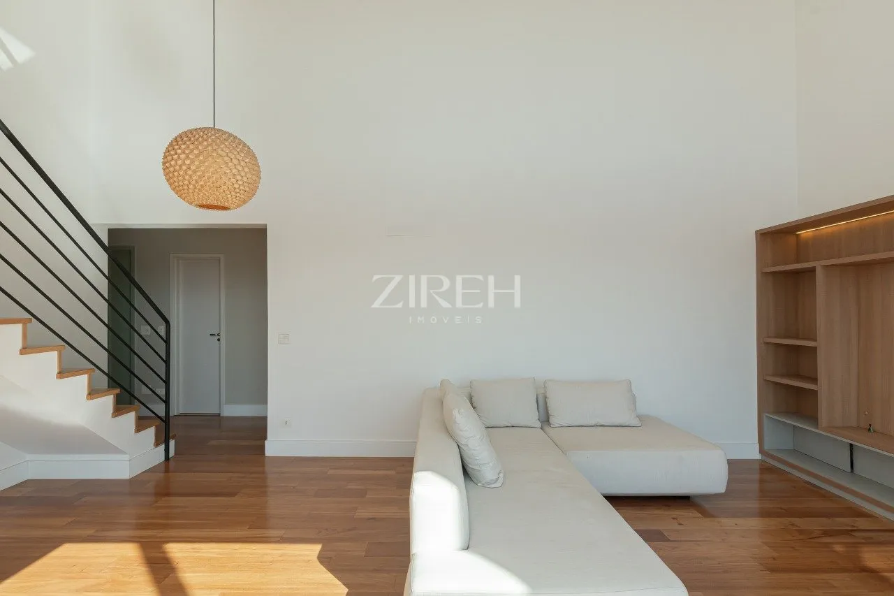 Квартира 316 м² з 4 спальнями і 3 місцями паркування — photo 11