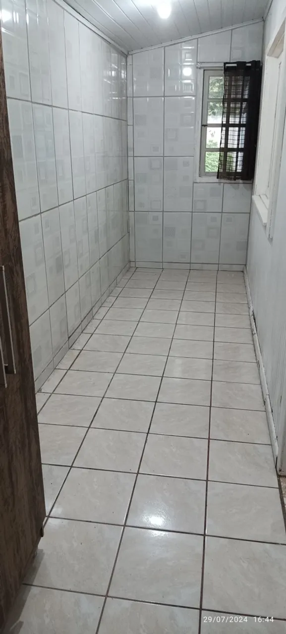 Bathtub in a 3-bedroom house, 100 m² — photo 9