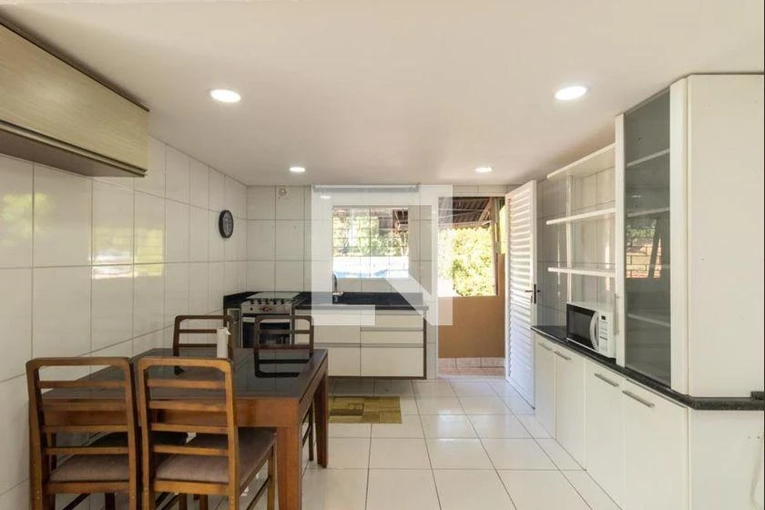 2-bedroom apartment with a washing machine in Curitiba — photo 5