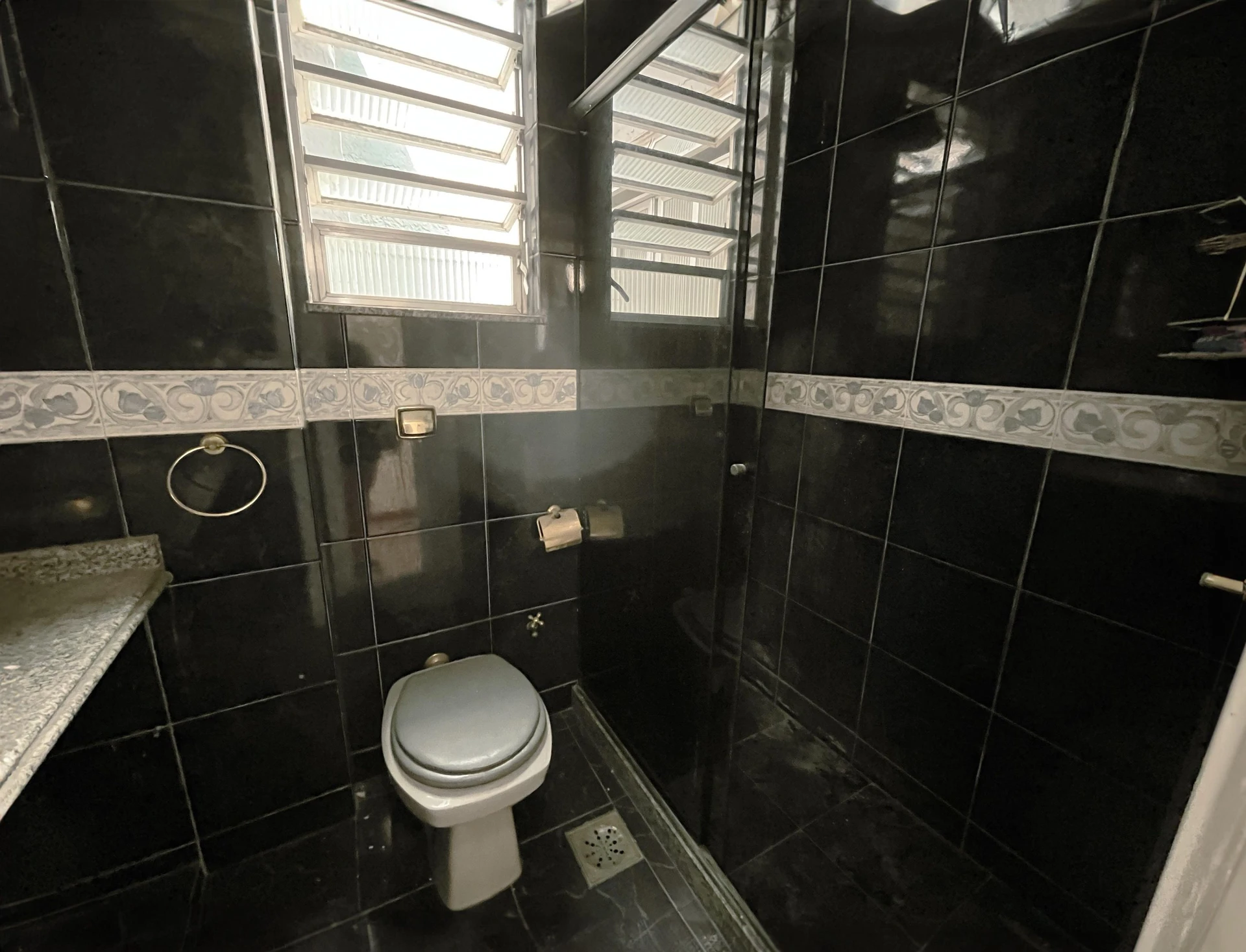 Rental house with 2 bedrooms, 1 bathroom and 1 parking space — photo 2