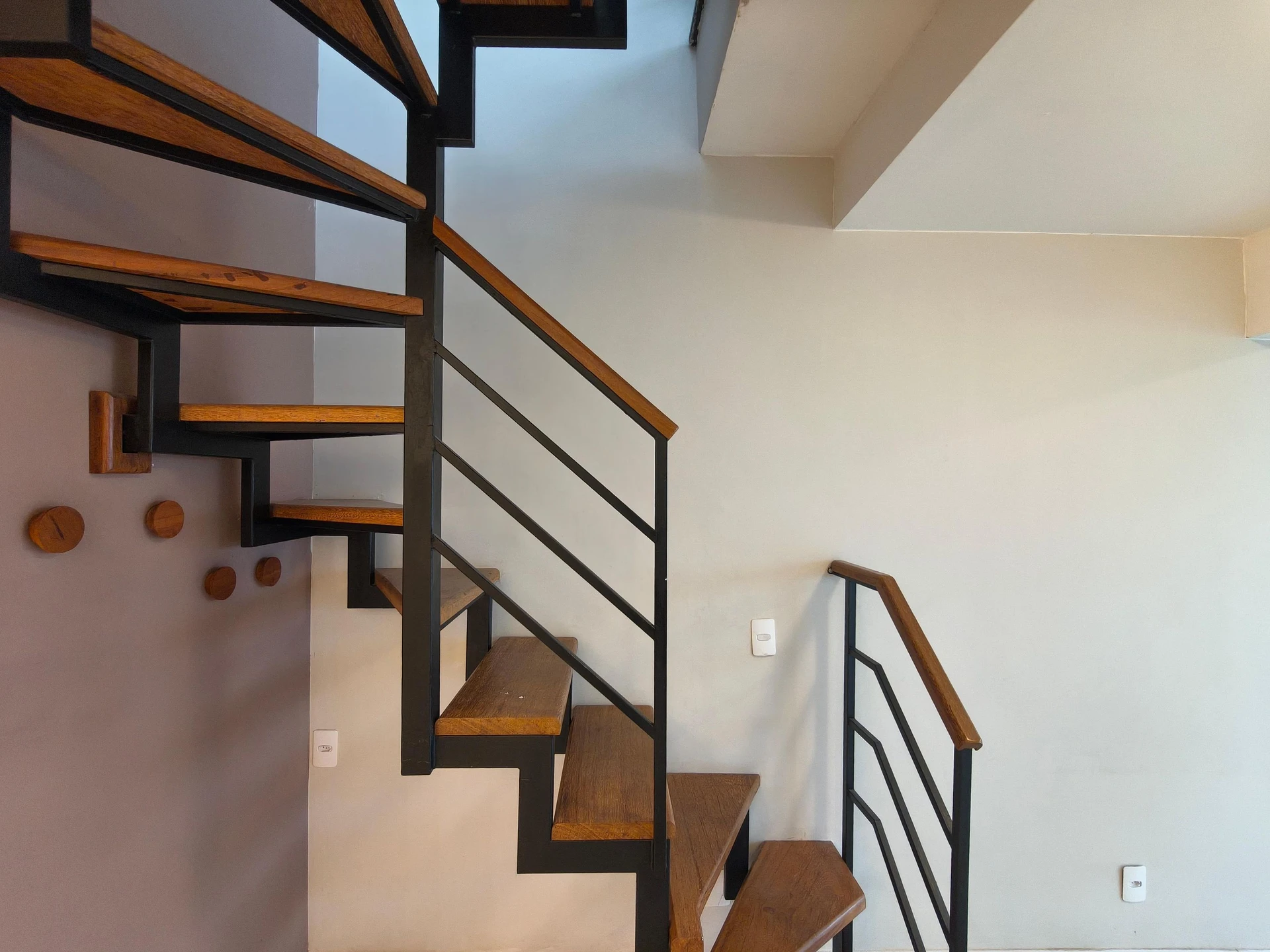 Floor-to-ceiling windows in a 3-bedroom apartment, 140 m² — photo 51