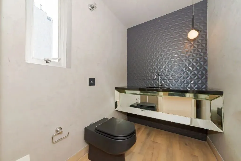 2-bedroom apartment with 2 en-suite bathrooms; 331 m² — photo 4