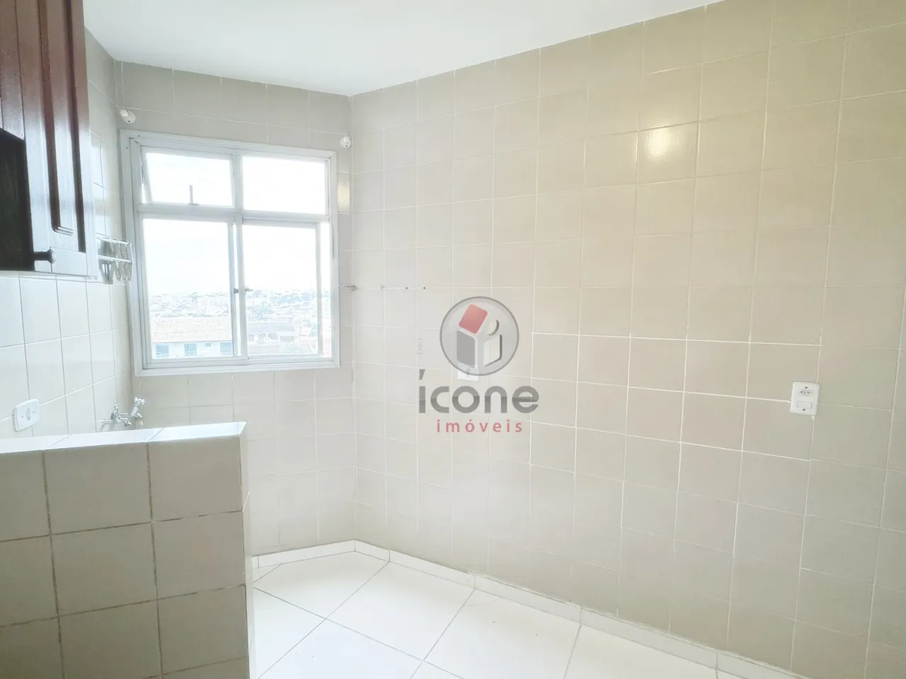 3-bedroom apartment with shared BBQ area — photo 9