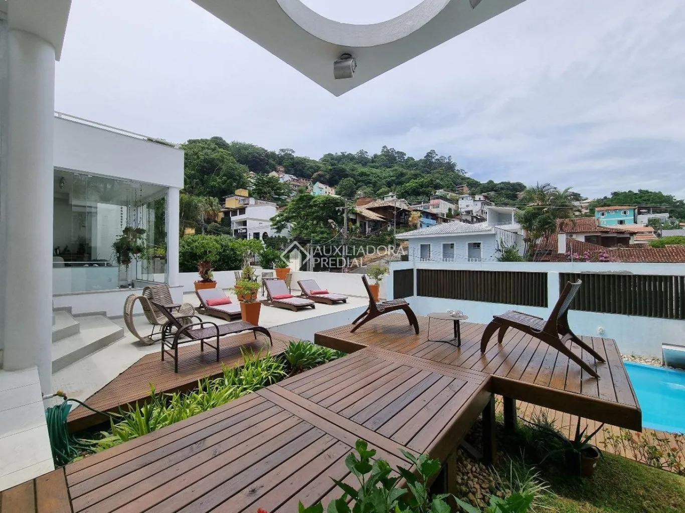 Estúdio mobiliado de 30 m² com churrasqueira na varanda — photo 17