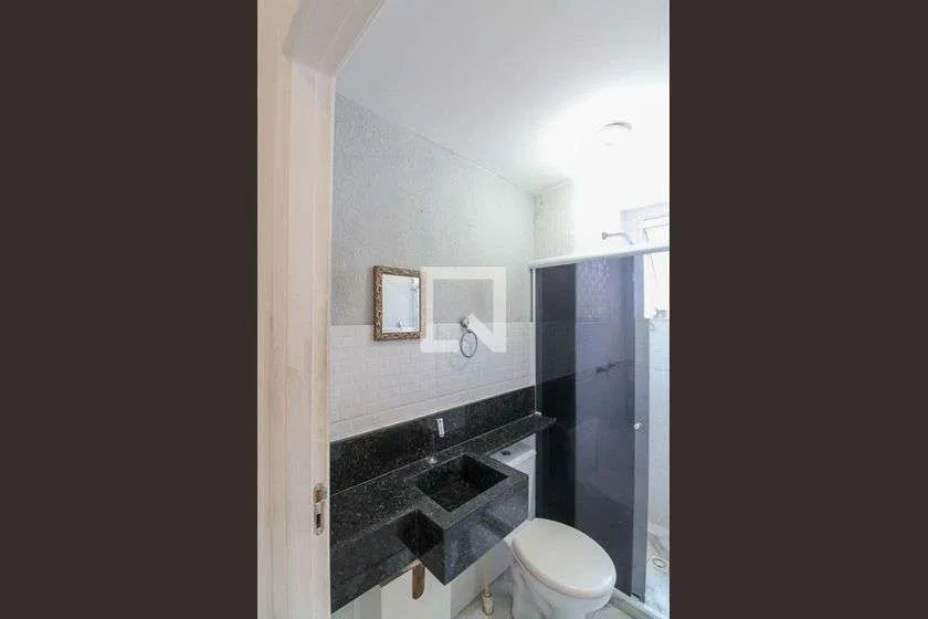 2-bedroom apartment with a gas stove and 40 m²