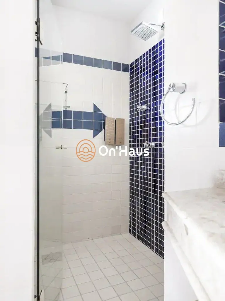 Furnished house with 4 bedrooms and 840 m² — photo 16