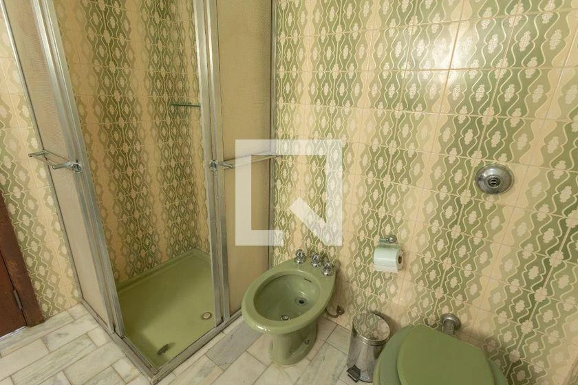 Apartamento com 4 quartos, cozinha com fogão a gás e varanda — photo 34