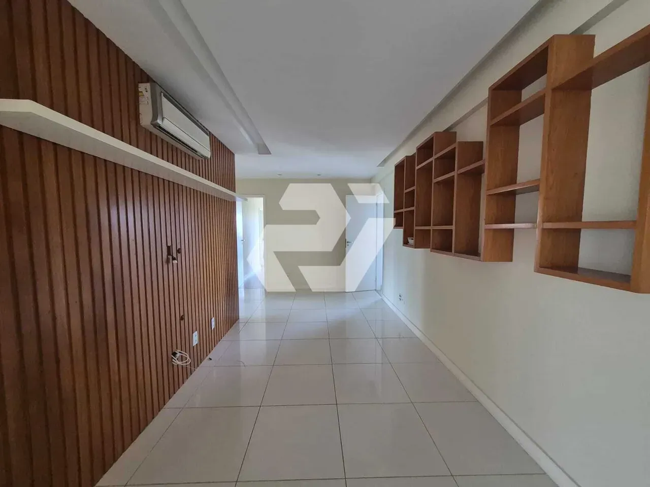 Apartment with 4 en-suite bedrooms and private garden — photo 19