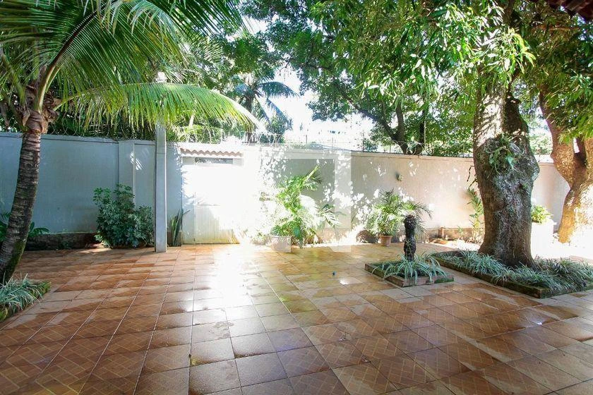 Casa mobiliada com 4 quartos e cozinha em conceito aberto — photo 18