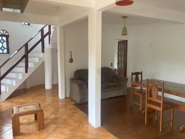 Casa com 2 suítes e 2 vagas em 140 m² — photo 4