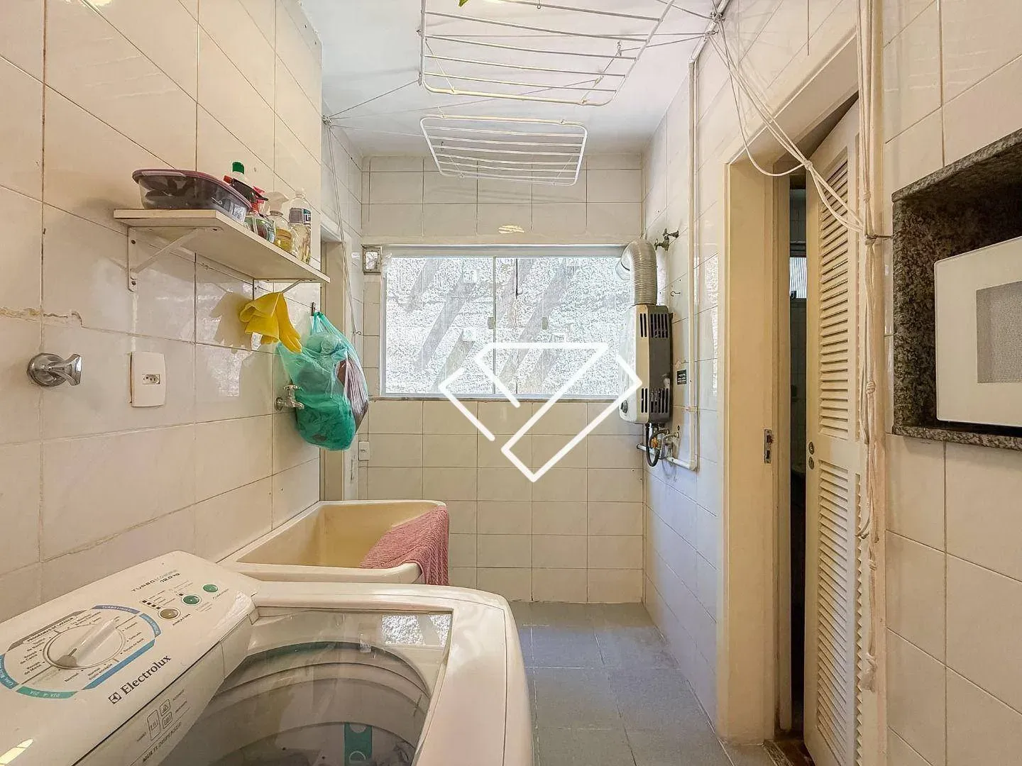 Apartment with 4 bedrooms and a separate gas kitchen — photo 11