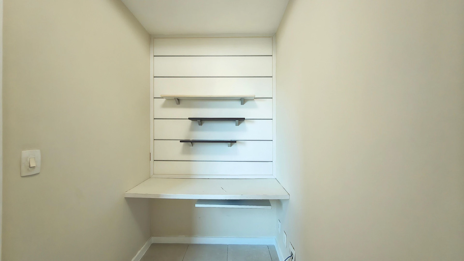 Rent-ready 2-bedroom apartment with balcony — photo 21