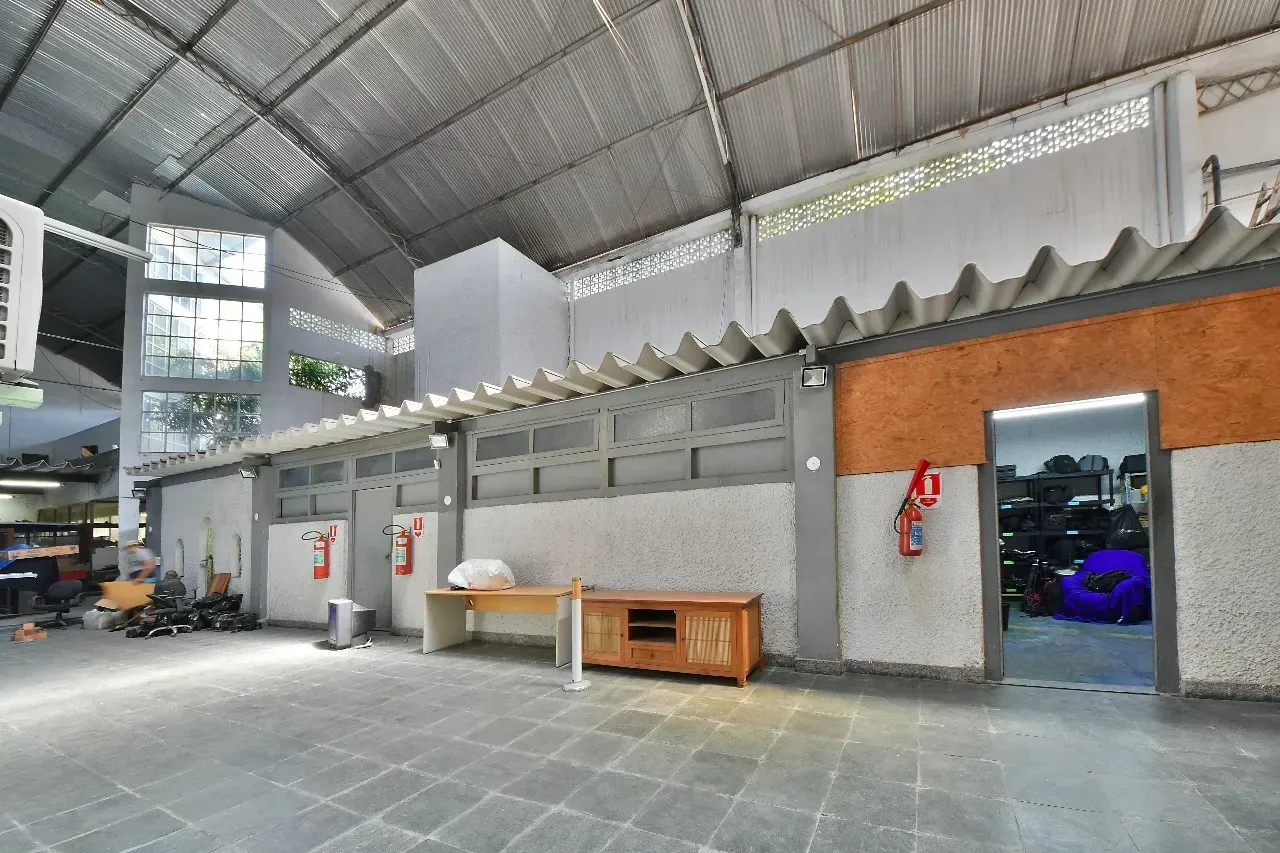 Unfurnished house with 5 bedrooms and a closed kitchen — photo 19