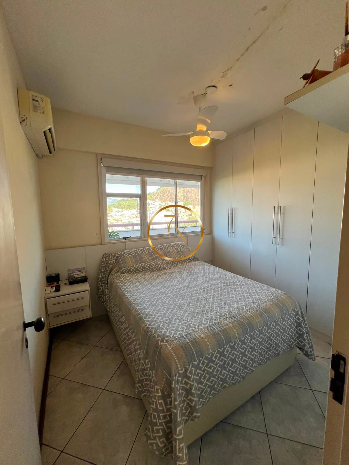 Duplex penthouse with 3 bedrooms and a balcony grill — photo 28