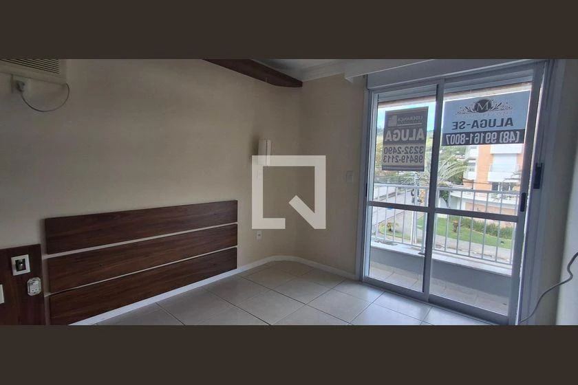 3-bedroom apartment in a building with a pool — photo 14