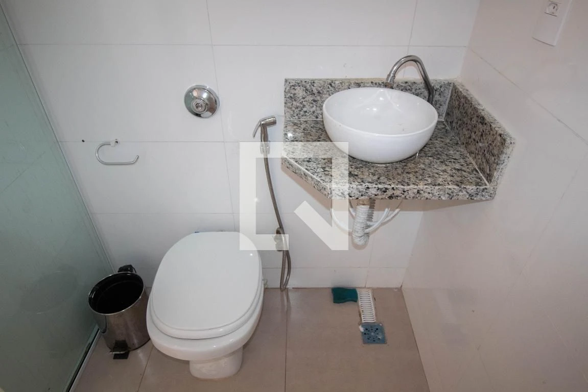 Apartment, 71 m², with wood or laminate floors — photo 2
