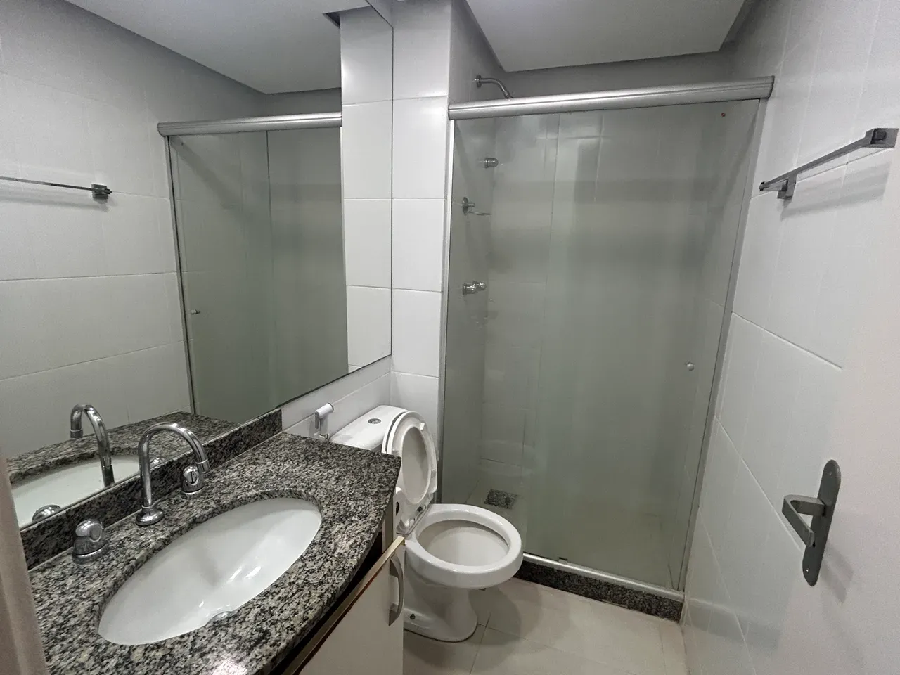 2-bedroom apartment in a building with a sauna — photo 3