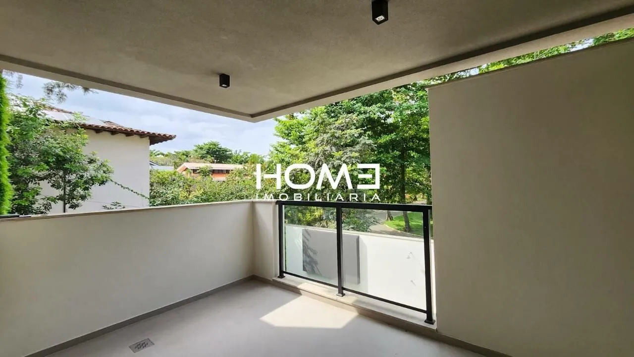 Furnished house, 357 m², with floor-to-ceiling windows — photo 14