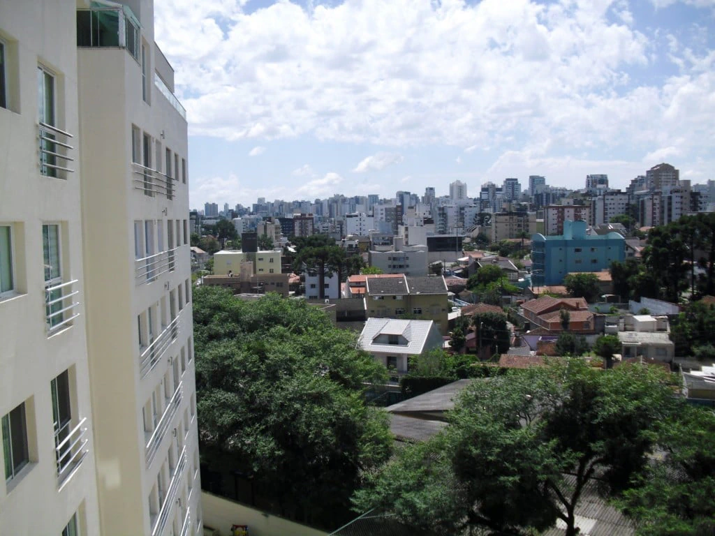 2-bedroom apartment with wood or laminate floors in Curitiba — photo 12