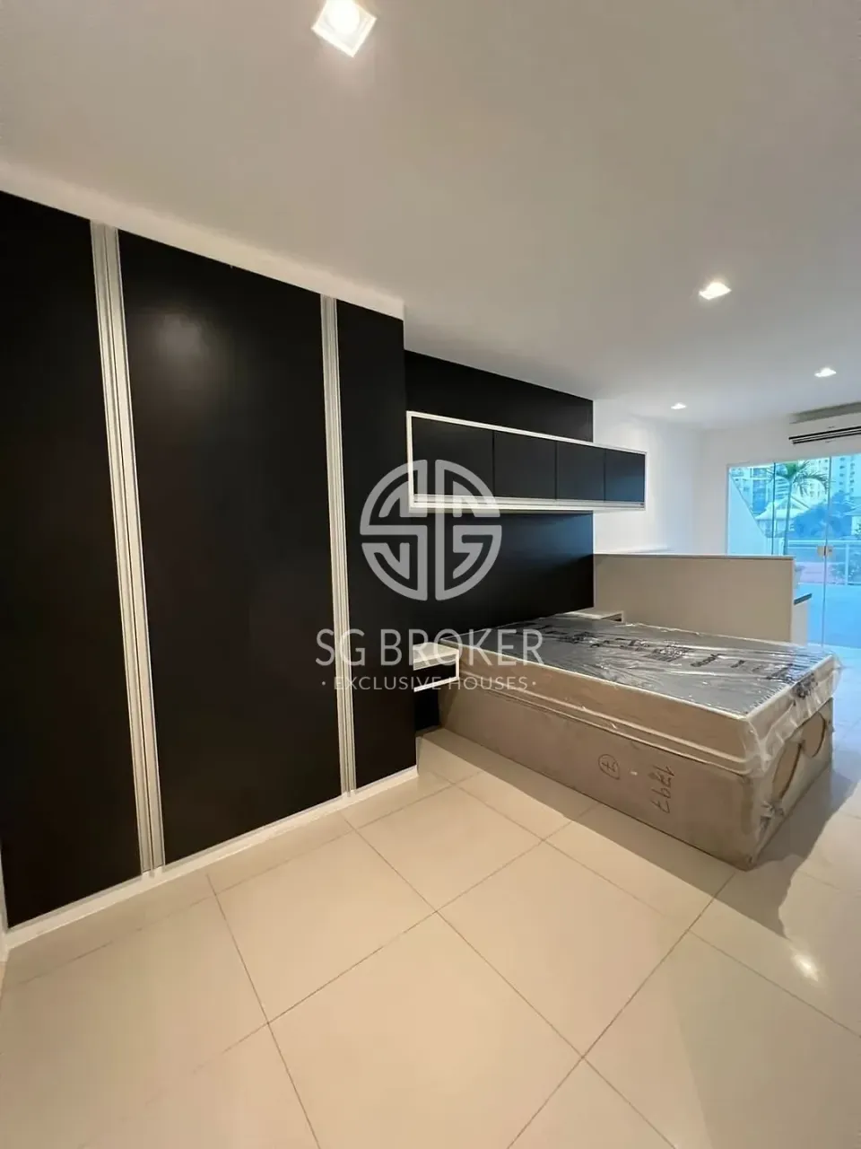 Casa com 5 suítes, cozinha fechada a gás e 500 m² — photo 16