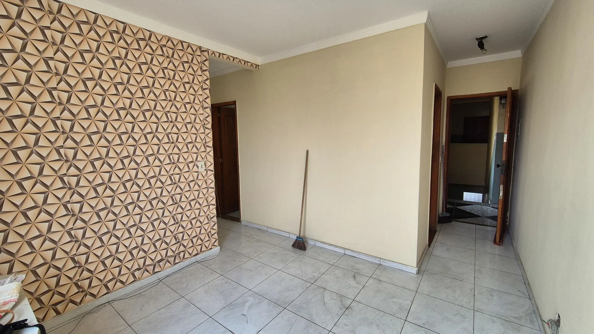 Home office in a 2-bedroom apartment, 43 m² — photo 23