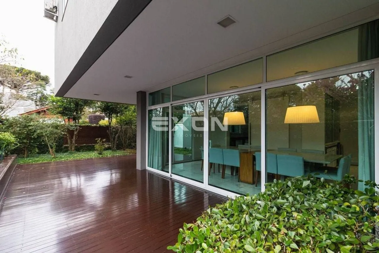 House with 5 bedrooms and 829 m² plus 4 parking spots — photo 14