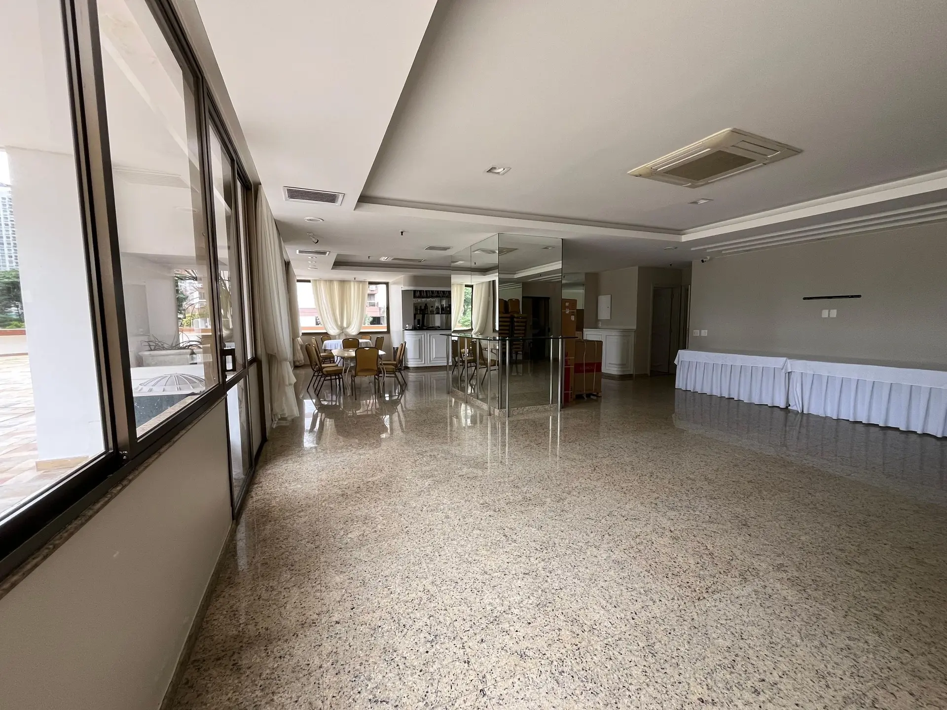 Mountain view in a 2-bedroom apartment, 70 m² — photo 24