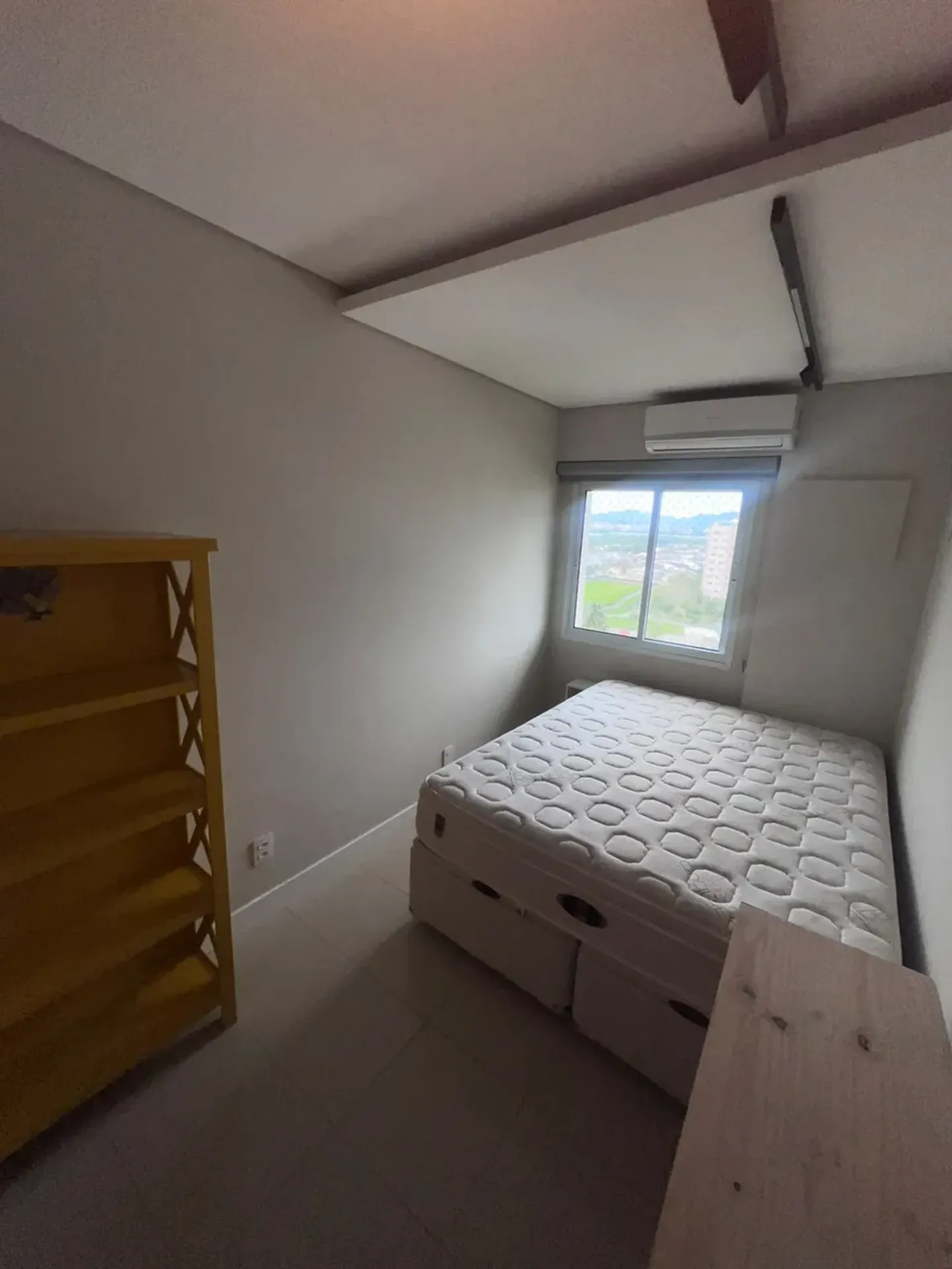 Apartment on the 10th floor with a grill on the balcony — photo 8