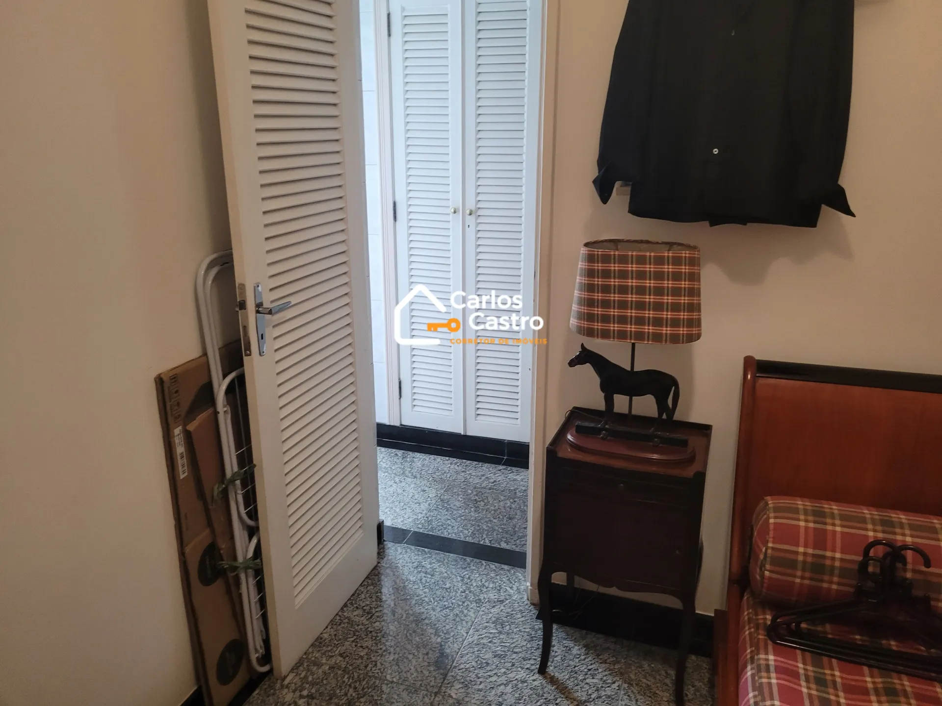 Apartment on the 9th floor with a bathtub — photo 59