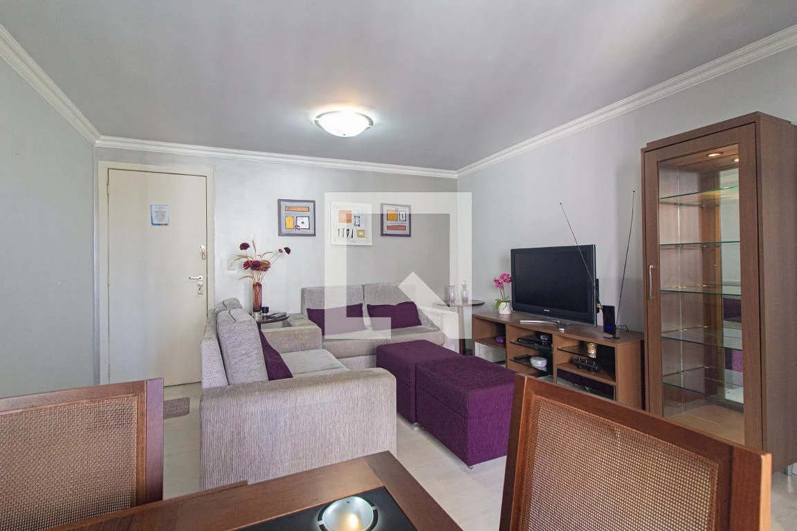 Furnished apartment, 97 m², with a glass-enclosed balcony — photo 14