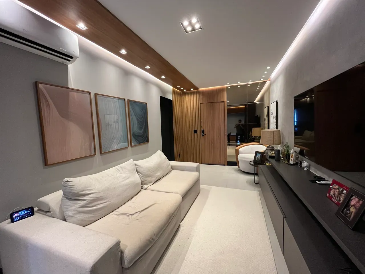 Apartment on the 11th floor with a water view — photo 20