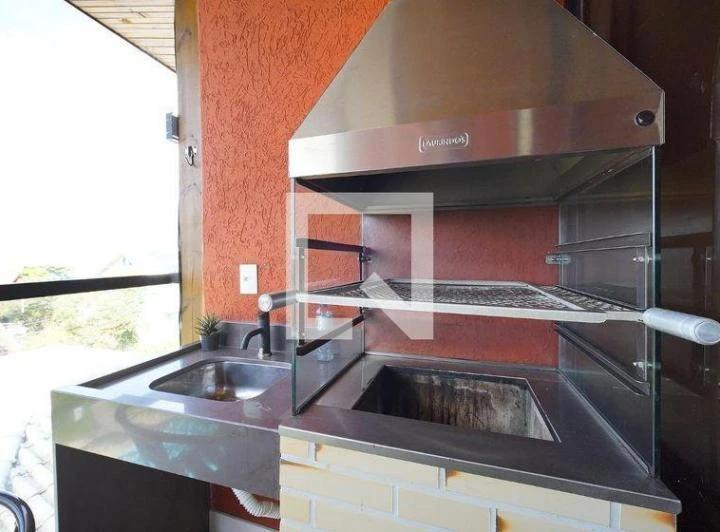 Мебльована квартира з 1 спальнею і балконом з ґратами — photo 4