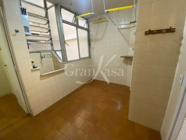 Apartment on the 6th floor with wood or laminate floors — photo 23
