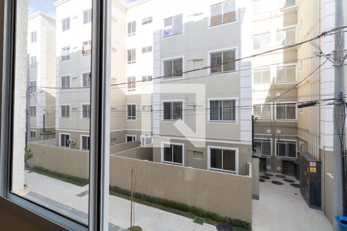 Unfurnished apartment with 2 bedrooms and parking — photo 8