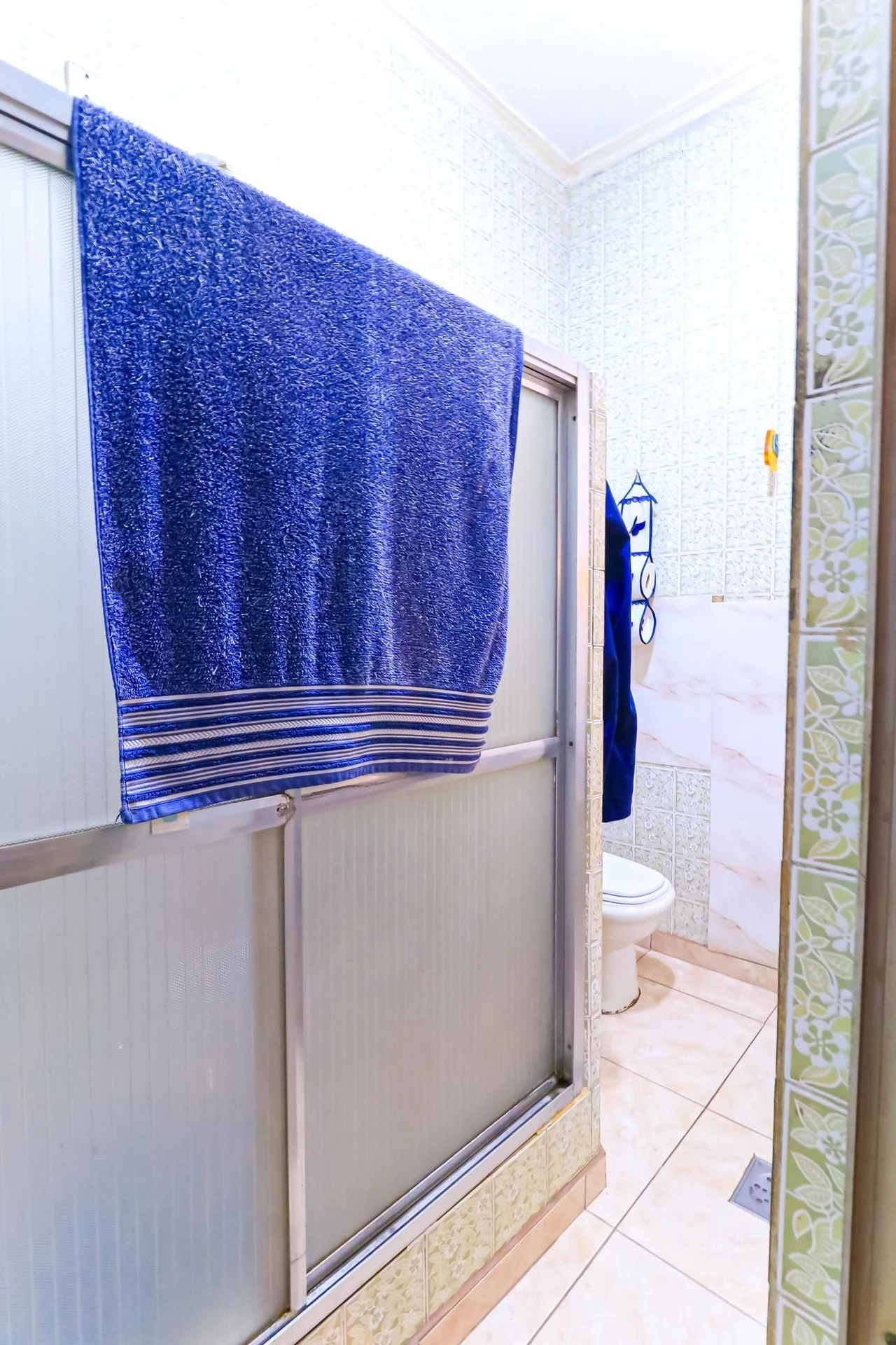 House, 200 m², with a washing machine — photo 36