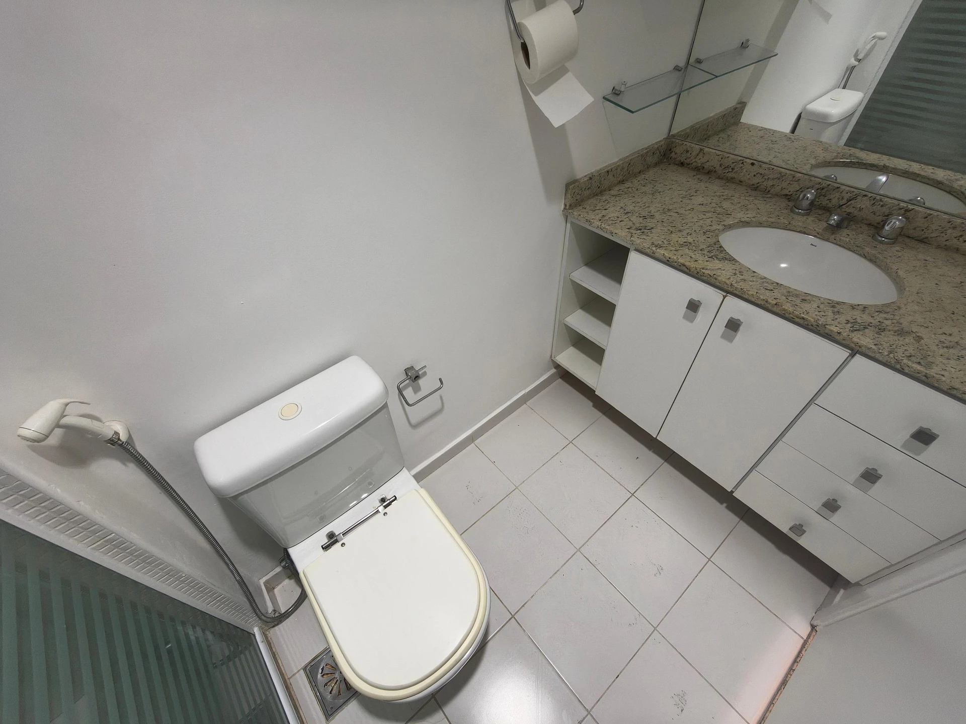 Apartamento mobiliado com 2 quartos e varanda — photo 38