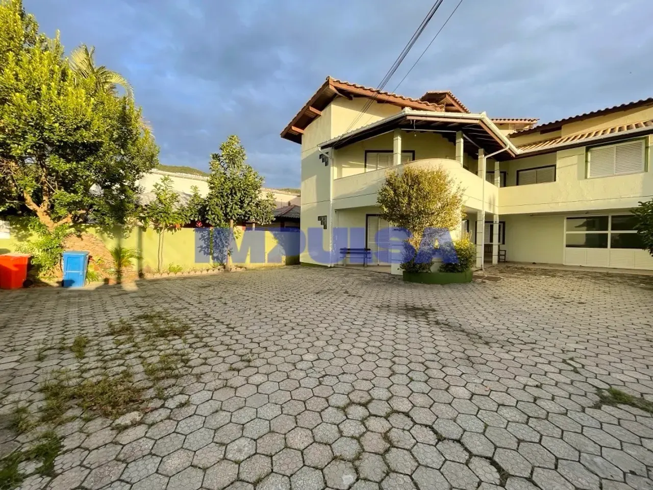 Furnished 1-bedroom apartment with 1 parking spot — photo 16