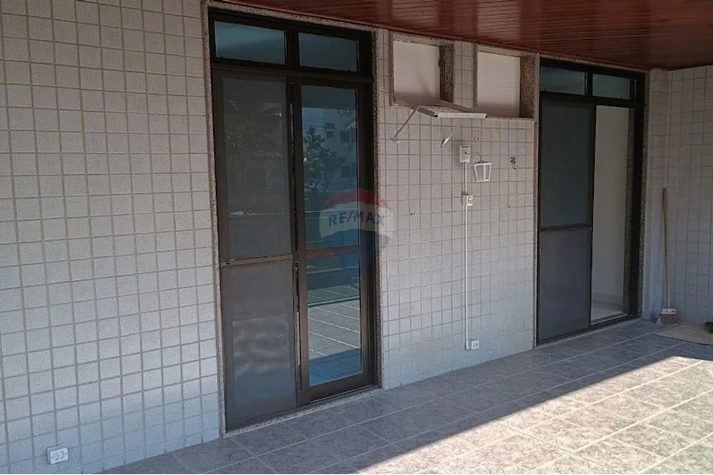 Квартира з 3 спальнями та заскленим балконом — photo 30