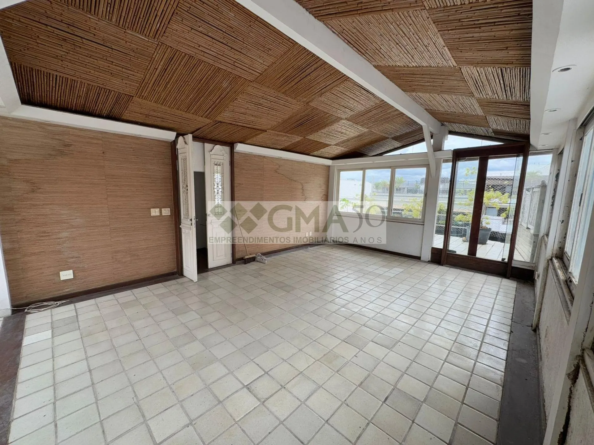 Apartamento com 4 quartos e 4 banheiros, com varanda — photo 44