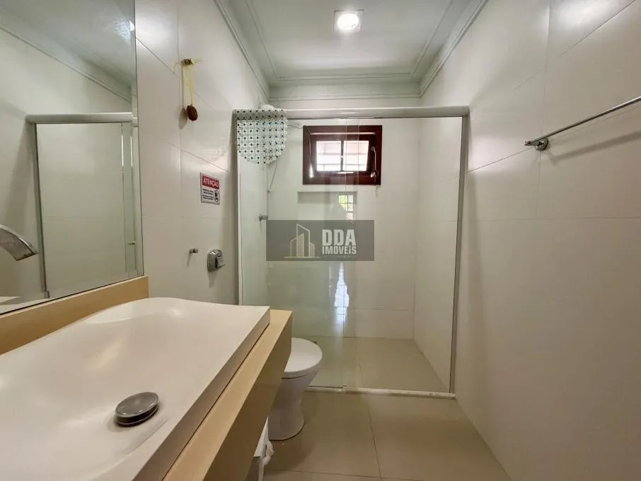 Casa para alquilar de 450 m² con 4 dormitorios — photo 22
