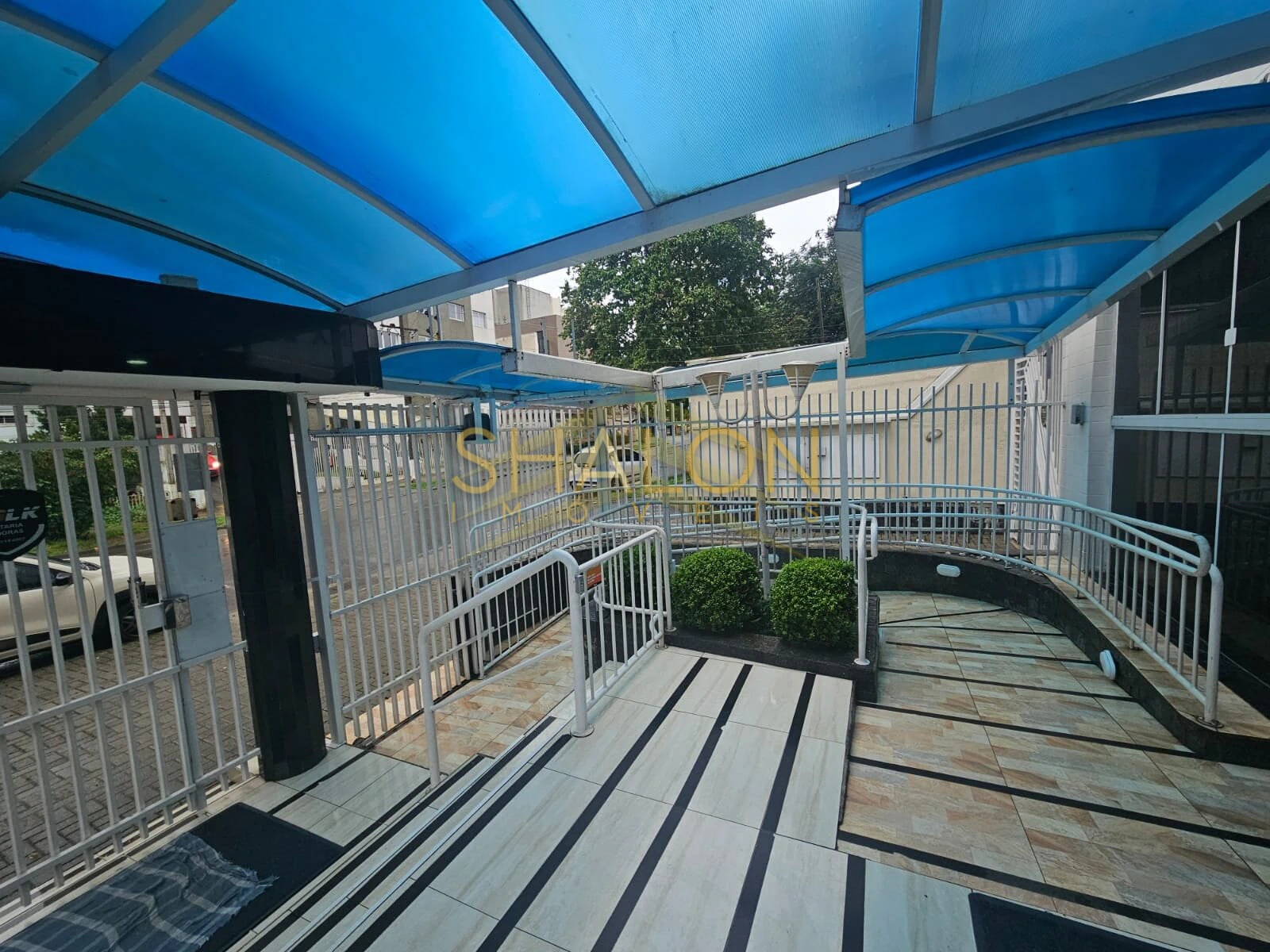 Private BBQ in a 3-bedroom apartment, 80 m² — photo 28