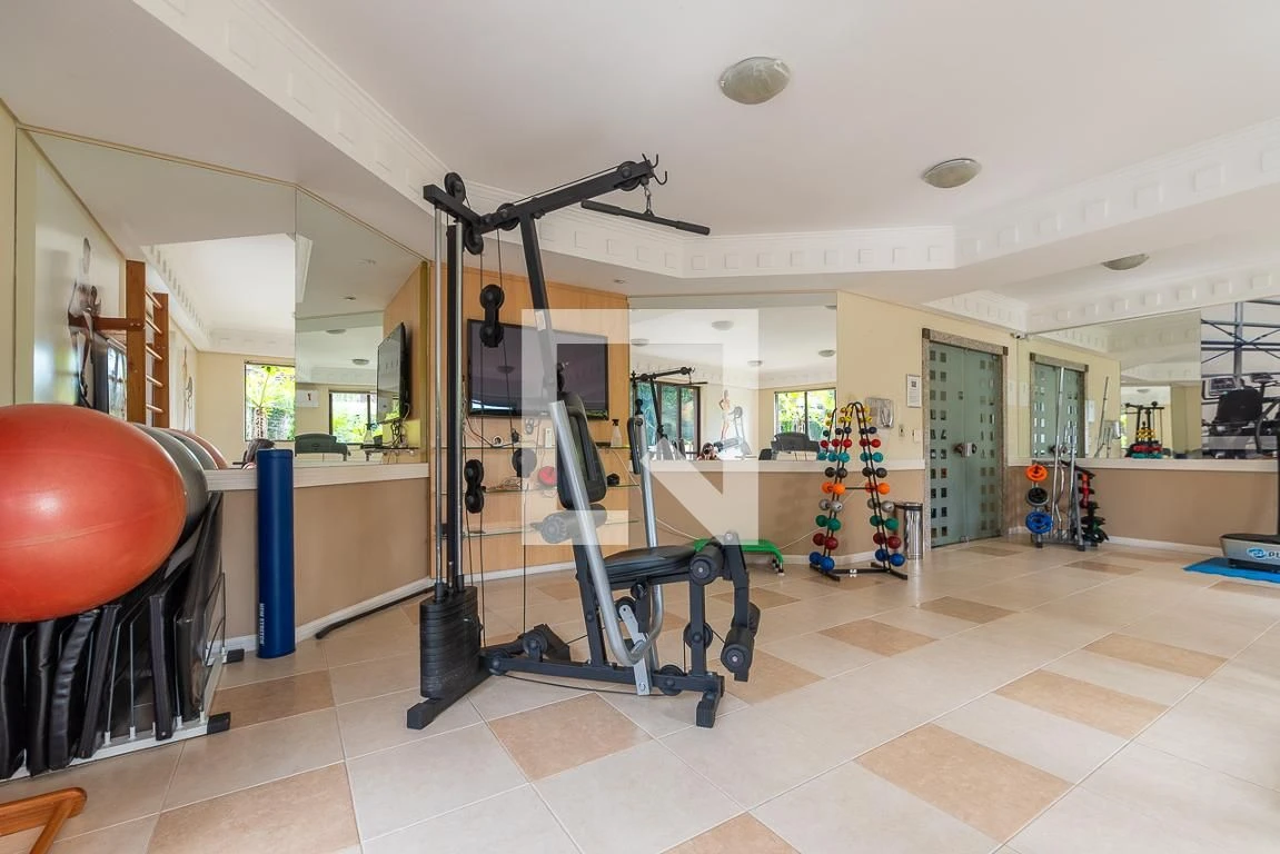 Furnished apartment, 130 m², with a jacuzzi — photo 41