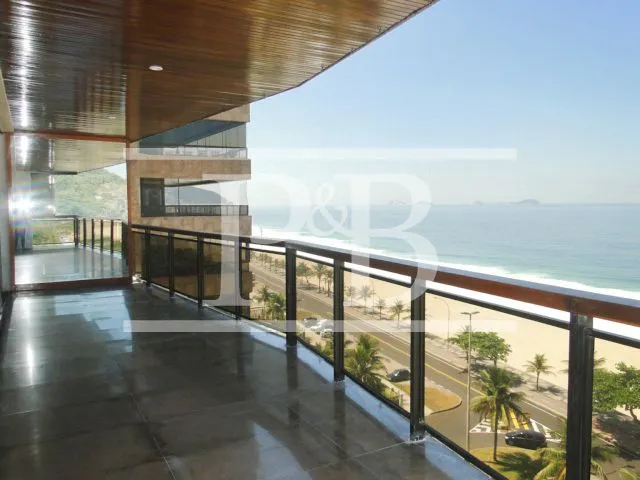 4-bedroom apartment with balcony and floor-to-ceiling windows — photo 3