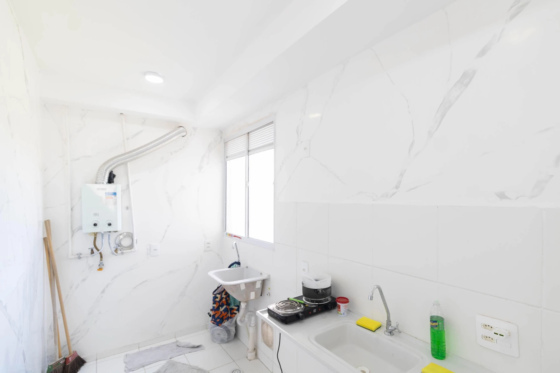 Unfurnished 2-bedroom apartment with 1 bath and 2 parking — photo 44