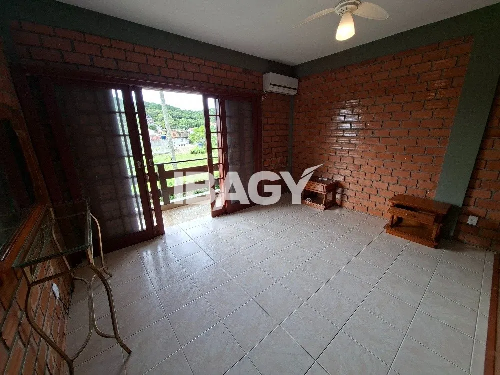House with 4 bedrooms and balcony BBQ grill — photo 20